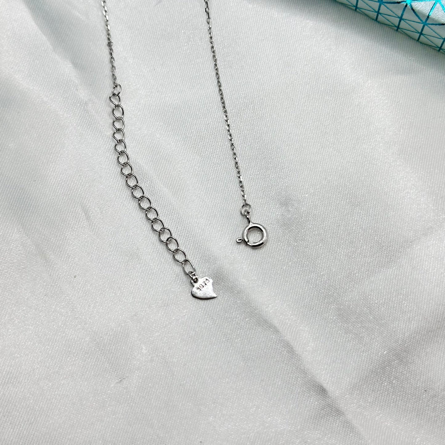 Modern Minimalist Silver Necklace with Black Clover