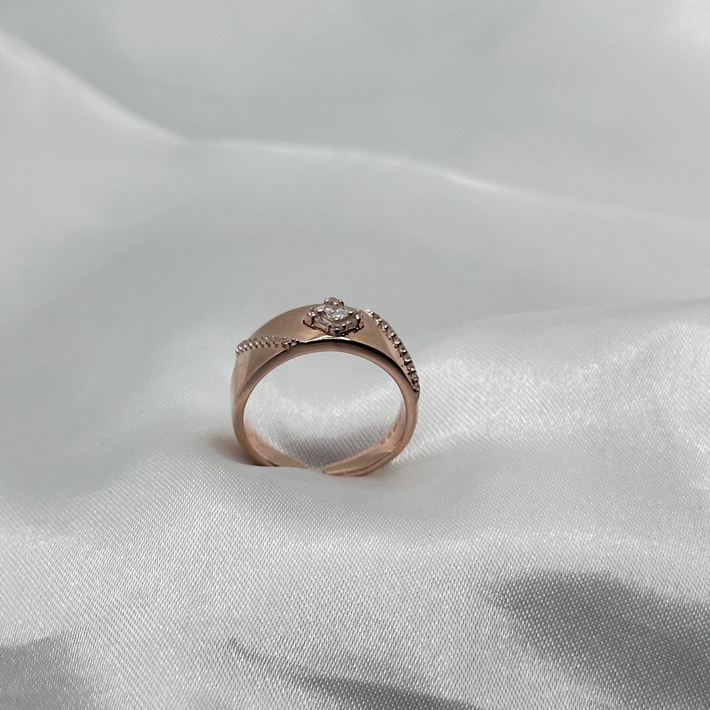 Contemporary Rose Gold Open-Band Ring