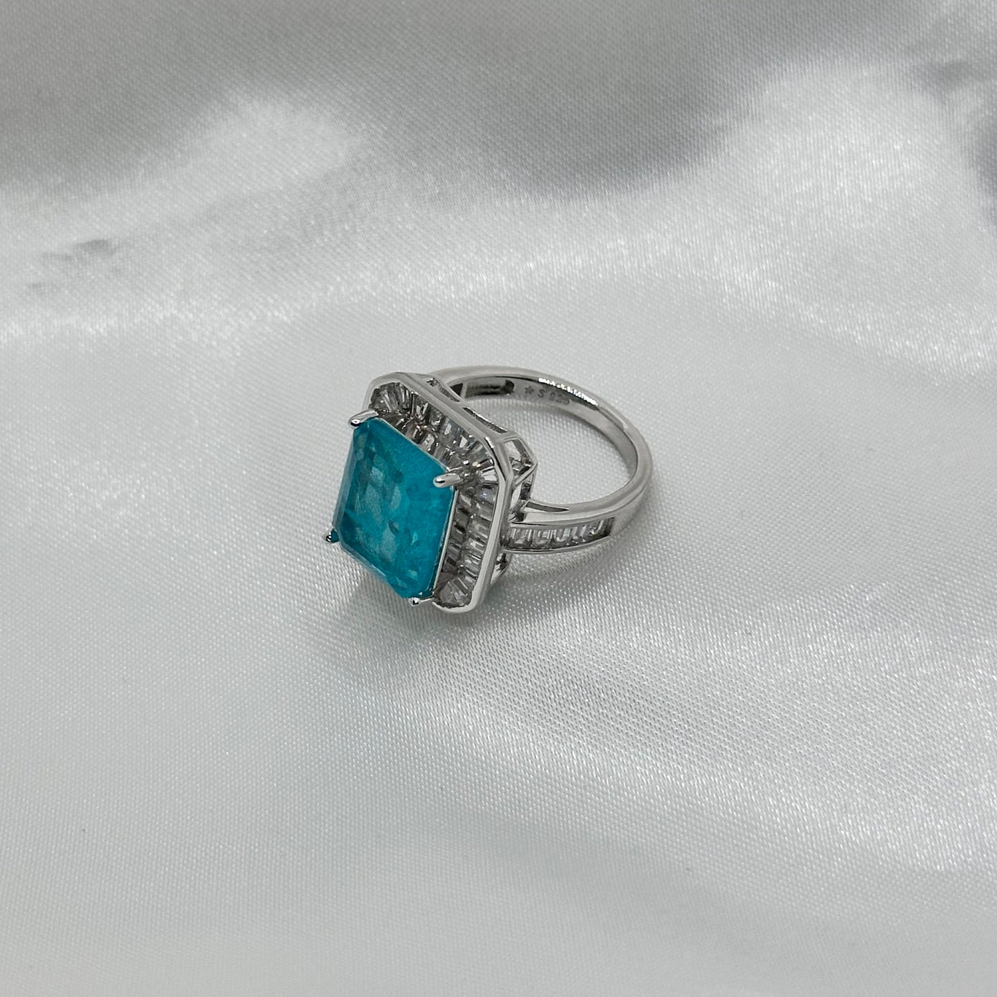 Ocean Blue Aquamarine Ring