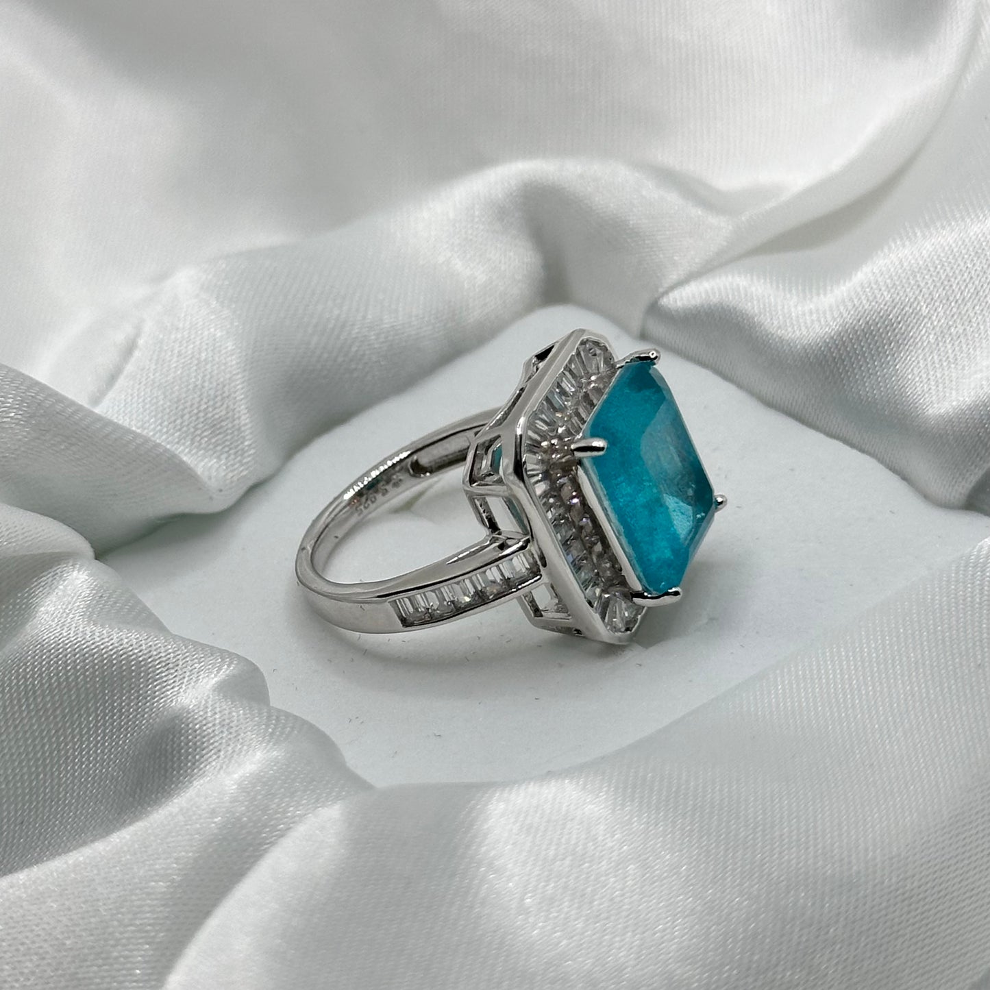 Ocean Blue Aquamarine Ring
