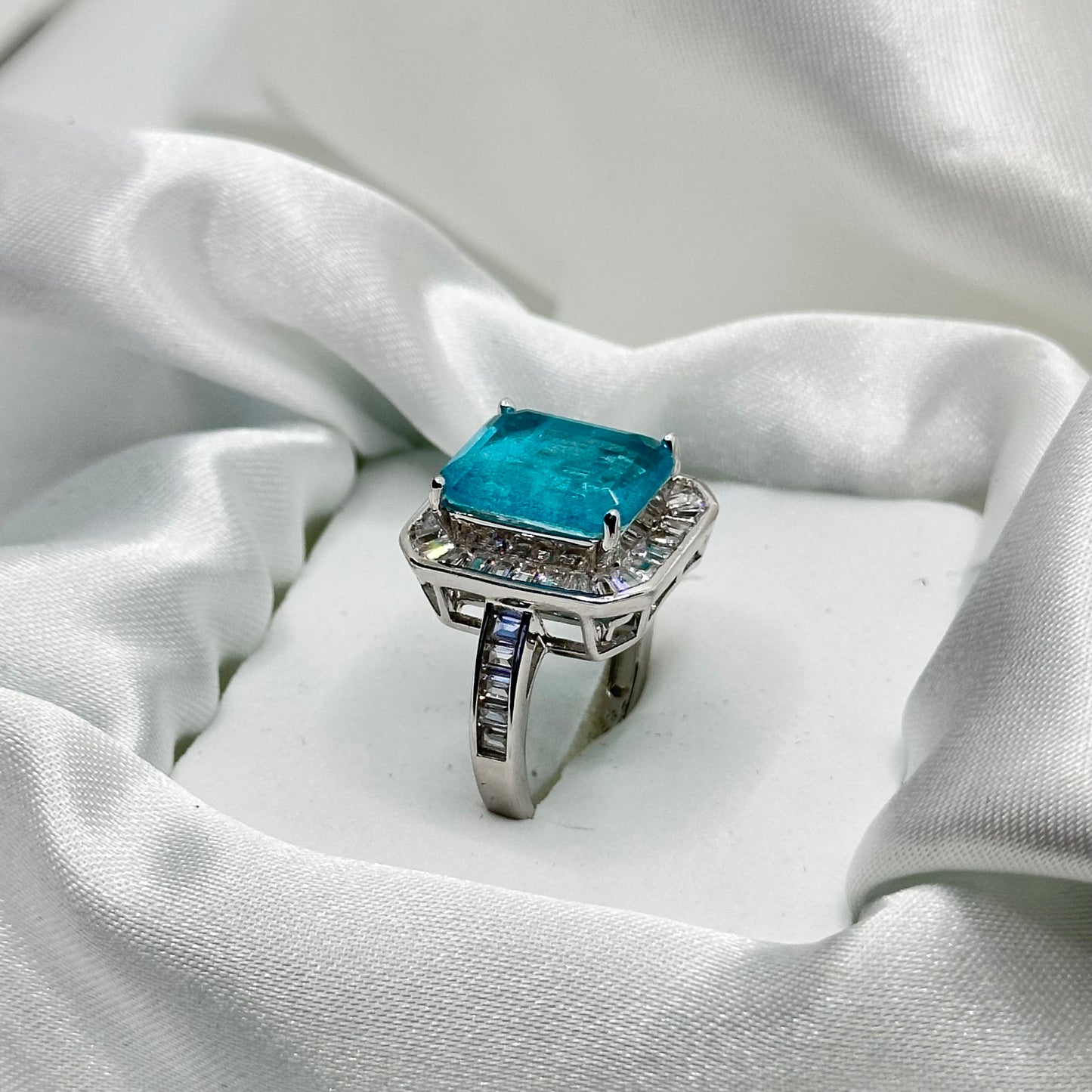 Ocean Blue Aquamarine Ring