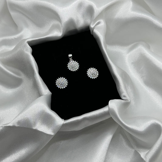 Silver Sunburst Pendant Set