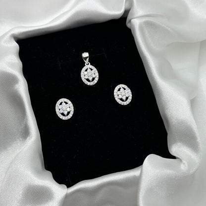 Starred Oval Silver Pendant Set