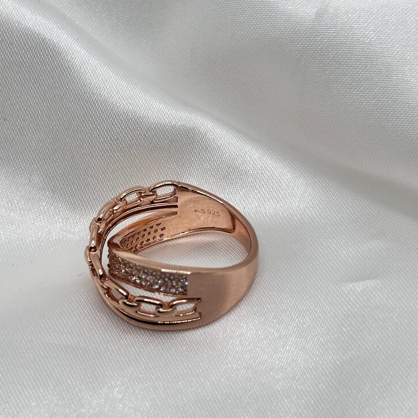 Chain Link Rose Gold Plated Ring with Stones