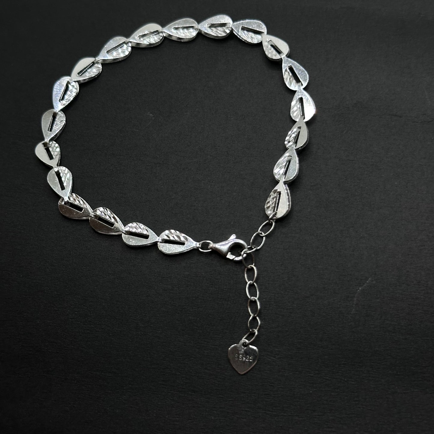 Shiny Silver Leaf Bracelet