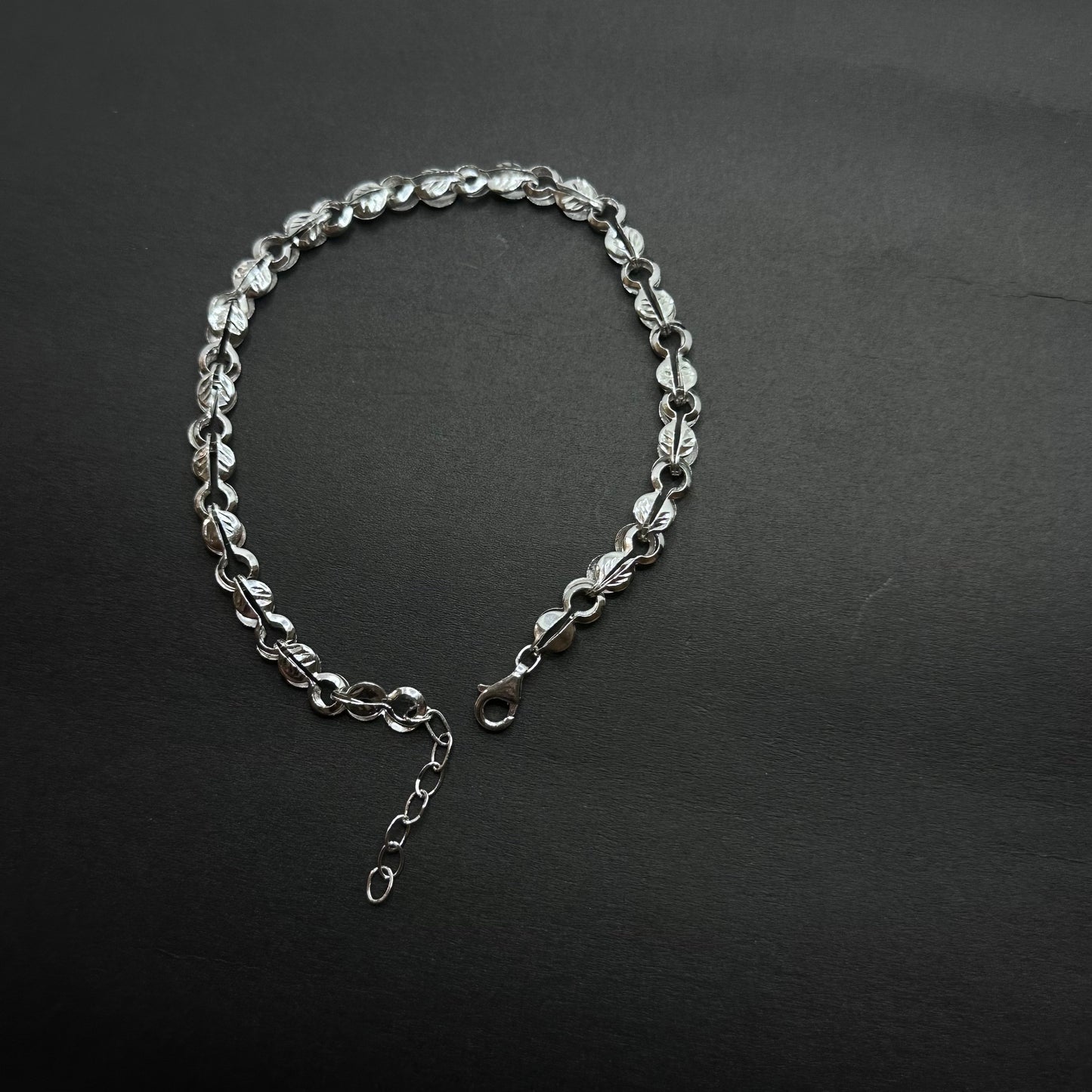 Elegant Silver Teardrop Link Bracelet