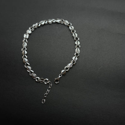 Elegant Silver Teardrop Link Bracelet